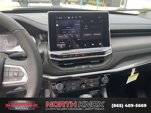 New 2026 Jeep Compass Latitude AWD/4WD image 8