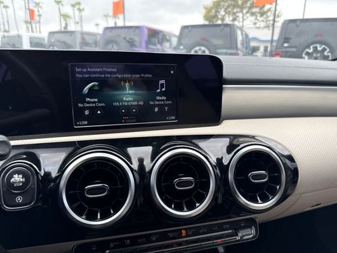 Used 2020 Mercedes-Benz CLA 250 image 34
