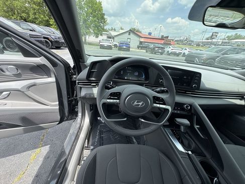 New 2026 Hyundai Elantra Sport FWD image 11