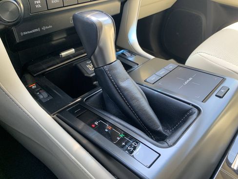 Certified 2023 Lexus GX 460 Premium AWD/4WD image 26