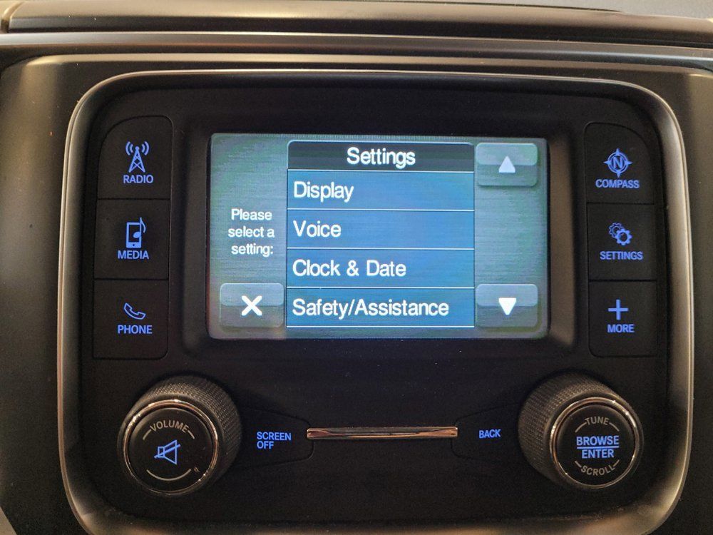 Used 2020 RAM 1500 Classic SLT AWD/4WD image 25