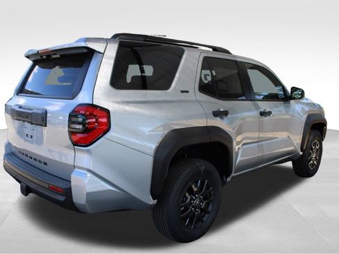 New 2026 Toyota 4Runner SR5 AWD/4WD image 14