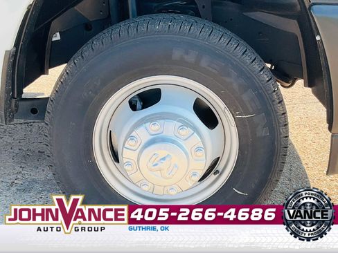 Used 2024 RAM 3500 Tradesman image 11