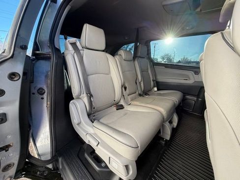 Used 2024 Honda Odyssey Elite image 17