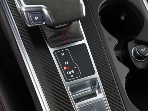 Used 2024 Audi RS 6 performance AWD/4WD image 26