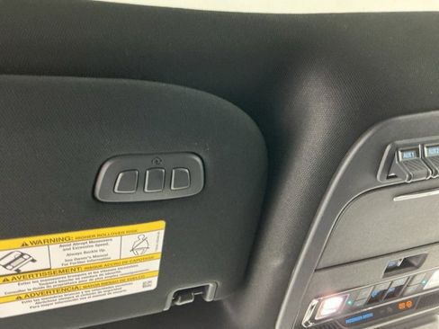 Used 2025 Ford F450 Platinum w/ FX4 Off-Road Package image 27