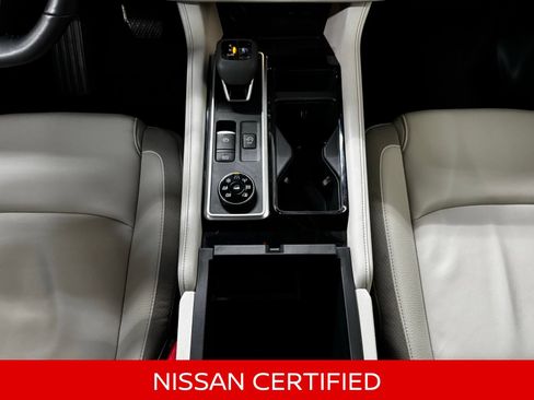 Certified 2025 Nissan Pathfinder SL AWD/4WD image 32