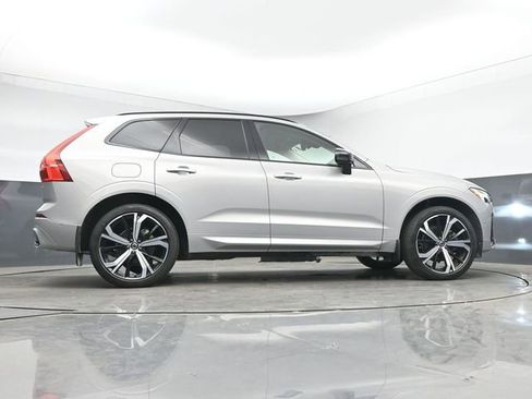 Used 2023 Volvo XC60 B5 Ultimate w/ Climate Package FWD image 21