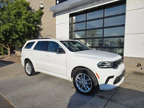 Used 2023 Dodge Durango GT AWD/4WD image 3