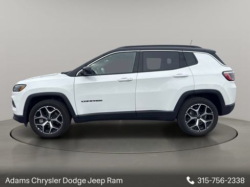 Used 2025 Jeep Compass Limited AWD/4WD image 4