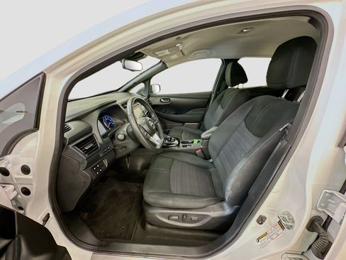 Used 2025 Nissan Leaf SV Plus FWD image 13