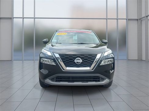 Certified 2022 Nissan Rogue SV image 3