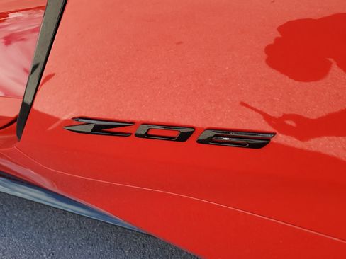 Used 2025 Chevrolet Corvette Z06 image 32