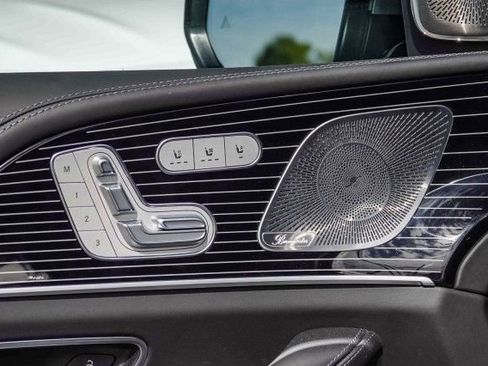 New 2024 Mercedes-Benz Maybach GLS 600 4MATIC image 20