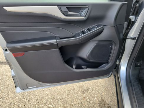 Used 2022 Ford Escape SE w/ Convenience Package image 19