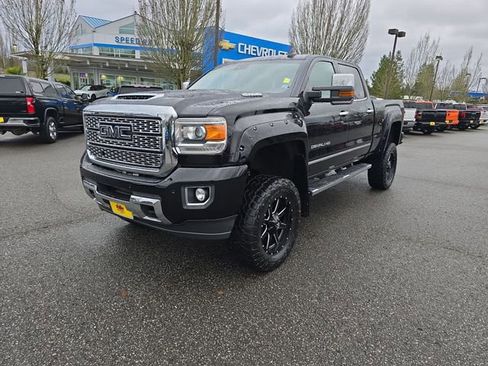 Certified 2019 GMC Sierra 2500 Denali image 2