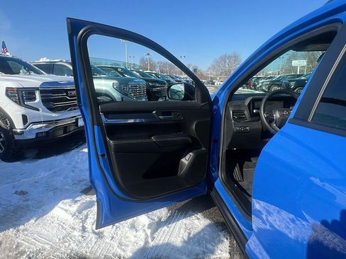 Used 2026 GMC Terrain Elevation w/ Elevation Premium Package image 25