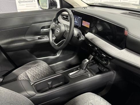 New 2026 Nissan Kicks SV w/ SV Premium Package AWD/4WD image 15