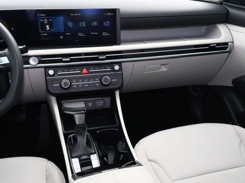 Used 2026 Hyundai Tucson SE FWD image 11