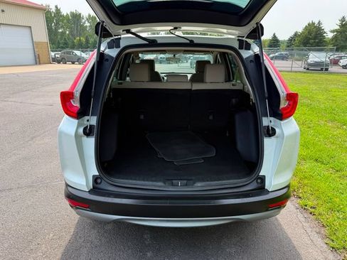 Used 2017 Honda CR-V LX image 3