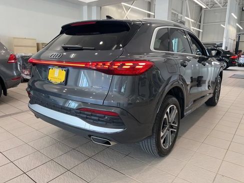 Used 2025 Audi Q5 Premium w/ Convenience Package AWD/4WD image 7