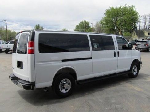 Used 2025 Chevrolet Express 3500 LT w/ LT Preferred Equipment Group RWD image 4