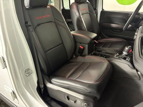 Used 2024 Jeep Wrangler Rubicon w/ Convenience Group image 27