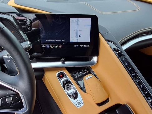 Used 2022 Chevrolet Corvette Stingray Preferred Cpe w/ Z51 Performance Package RWD image 12