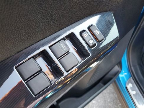 Used 2017 Toyota RAV4 SE image 23