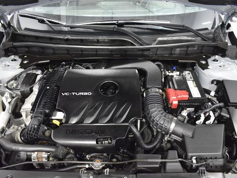 Used 2024 Nissan Altima 2.0 SR image 33