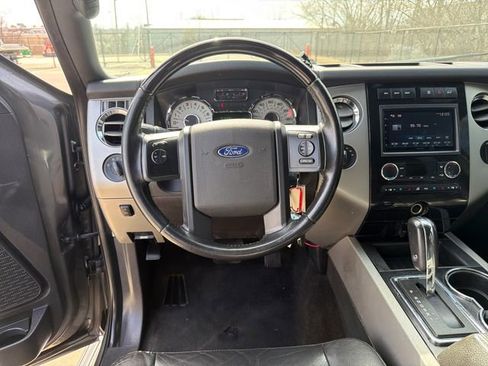 Used 2013 Ford Expedition Limited image 16