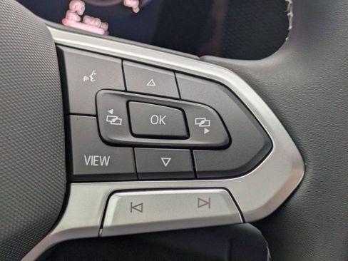 New 2026 Volkswagen Tiguan SE image 25