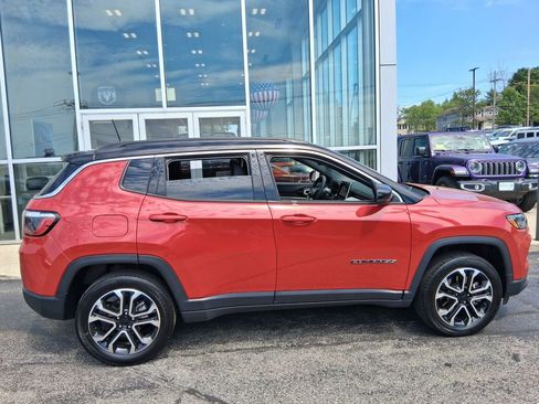 Used 2023 Jeep Compass Limited AWD/4WD image 10