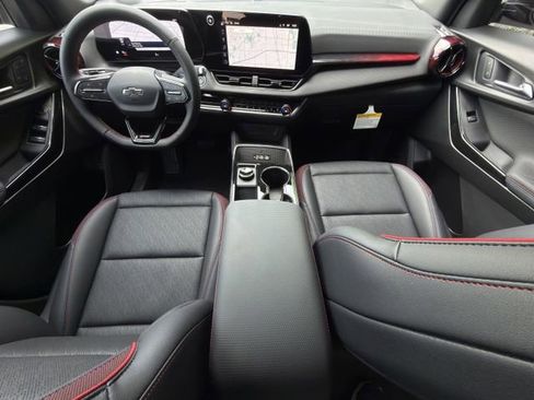 New 2026 Chevrolet Equinox RS w/ Convenience Package III FWD image 10