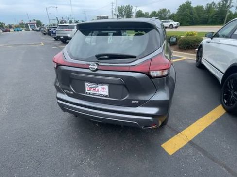 Used 2024 Nissan Kicks SR FWD image 9