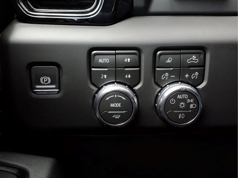 New 2026 GMC Sierra 2500 AT4 w/ AT4 Premium Plus Package AWD/4WD image 15