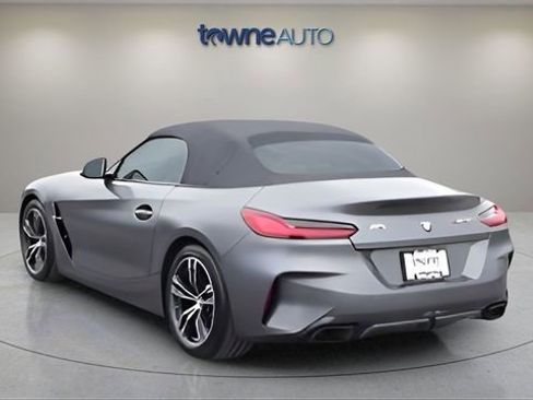 Used 2021 BMW Z4 M40i w/ Executive Package image 6