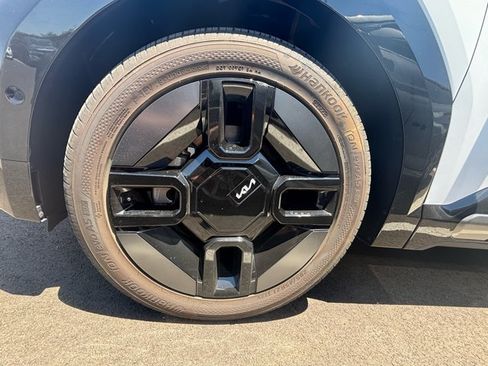 Certified 2026 Kia EV9 GT-Line AWD/4WD image 6