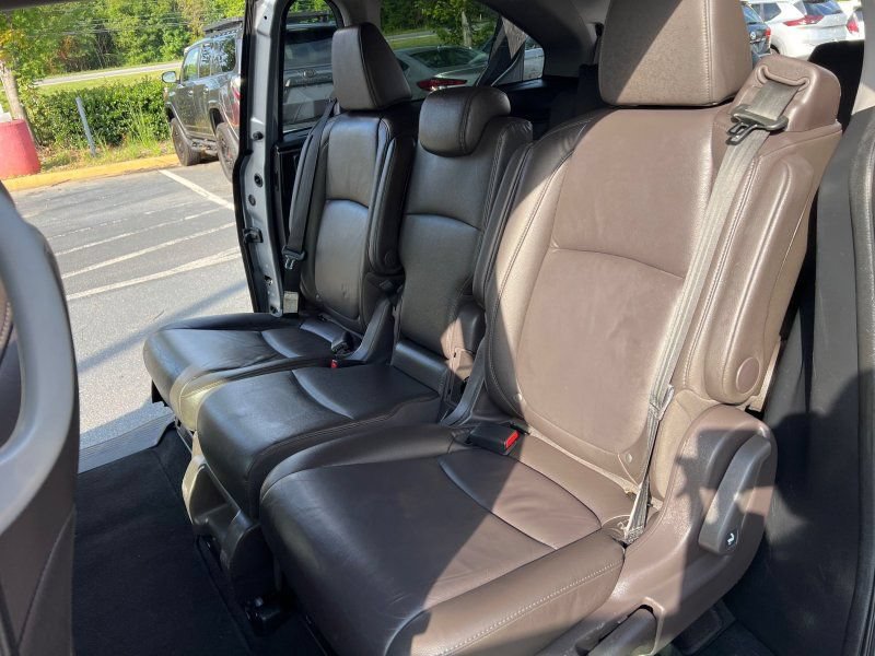 Used 2019 Honda Odyssey EX-L image 12
