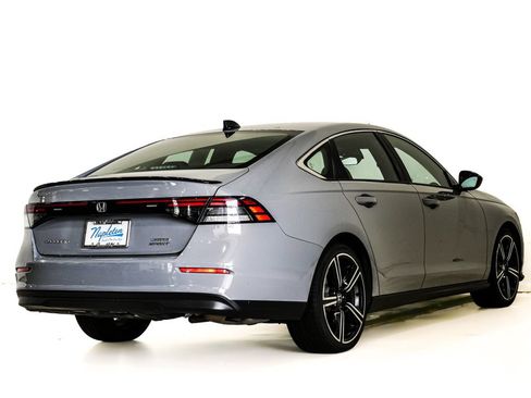 Used 2024 Honda Accord Sport image 6