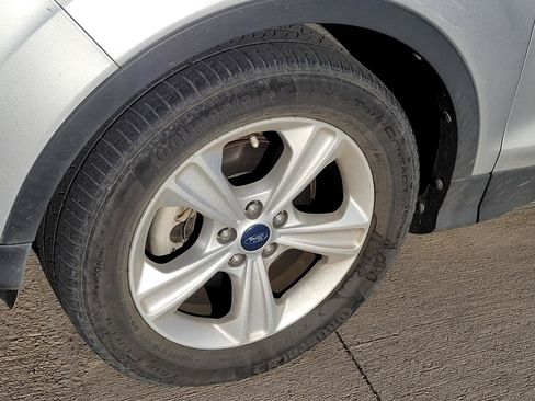 Used 2013 Ford Escape SE FWD image 2