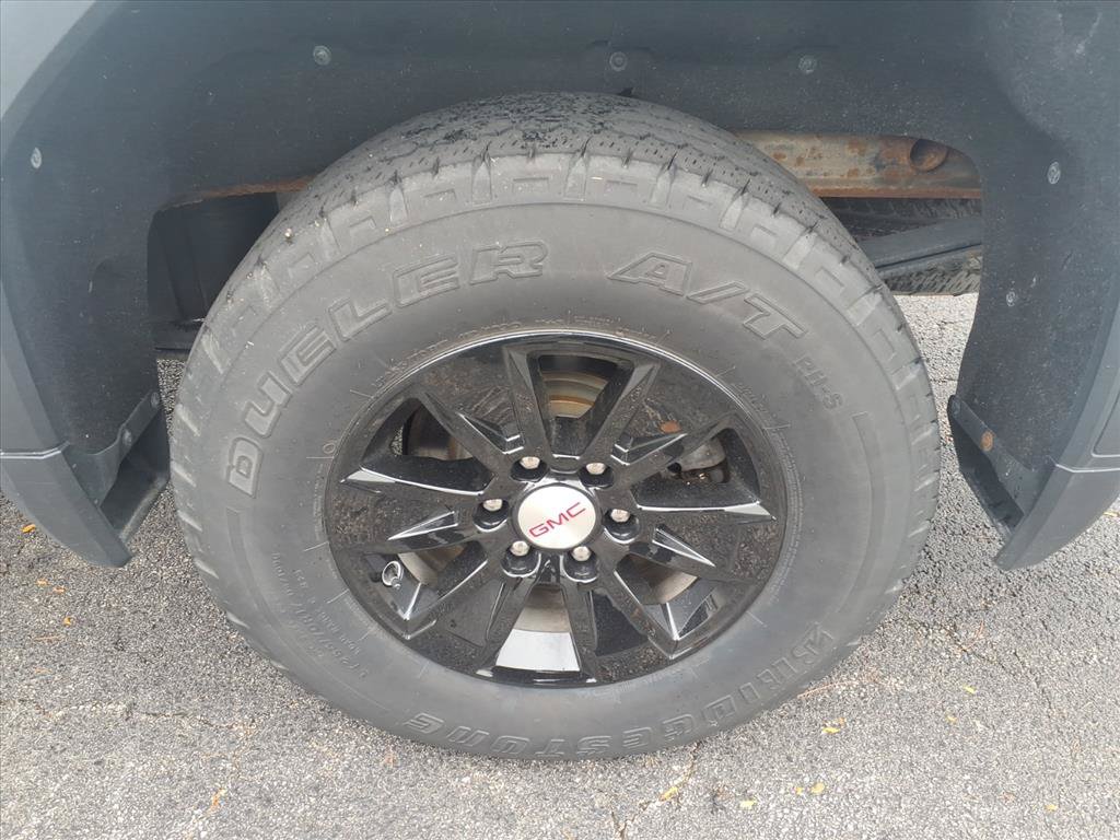 Used 2022 GMC Sierra 1500 SLE w/ Enhanced Capability Package AWD/4WD image 30