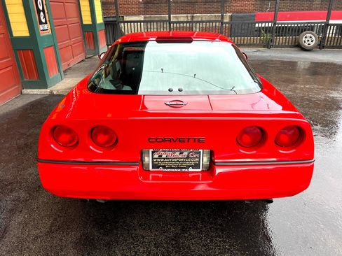 Used 1989 Chevrolet Corvette Coupe image 6