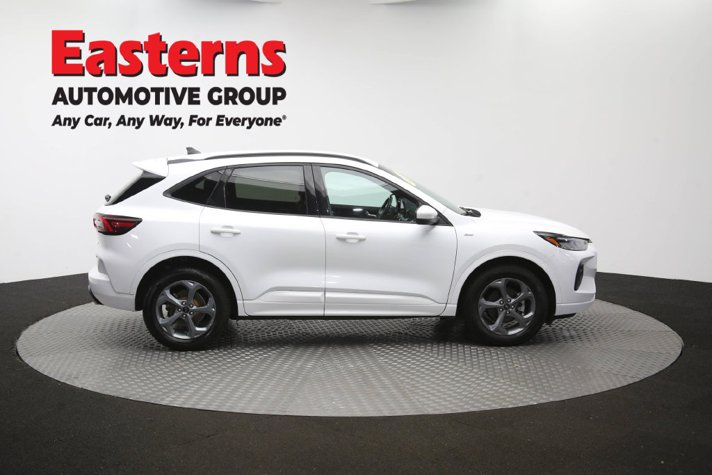 Used 2023 Ford Escape ST-Line Select AWD/4WD image 45