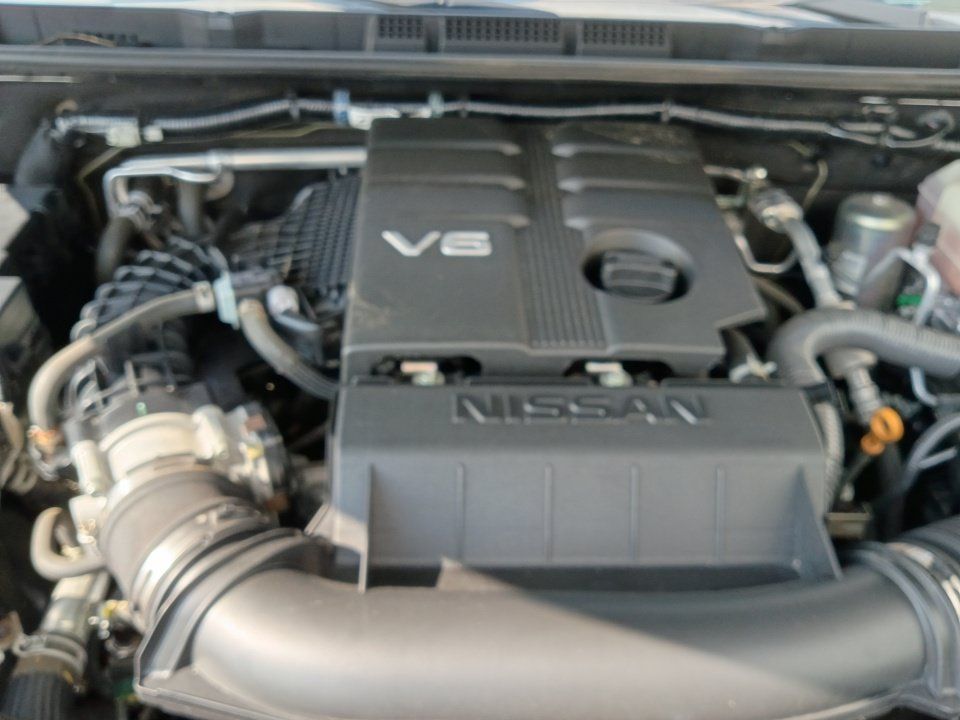 Used 2022 Nissan Frontier SV RWD image 16