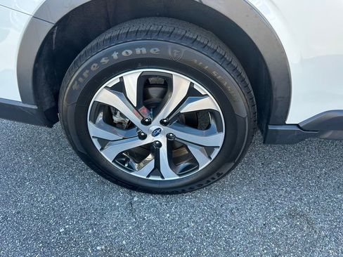 Used 2022 Subaru Outback Limited image 5