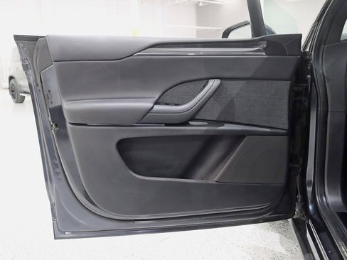 Used 2023 Tesla Model X Plaid image 34