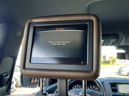 Certified 2020 Nissan Armada Platinum w/ Platinum Reserve Package image 25