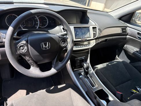 Used 2013 Honda Accord LX image 17