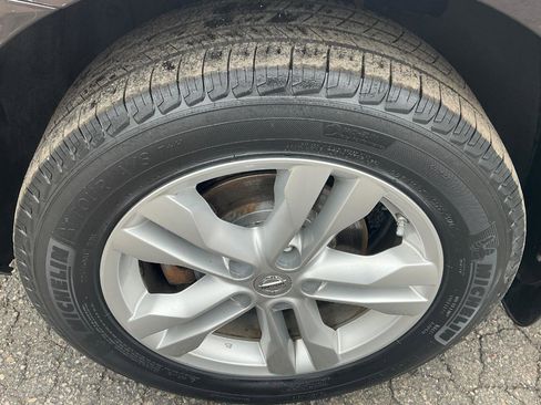 Used 2012 Nissan Rogue SV image 19